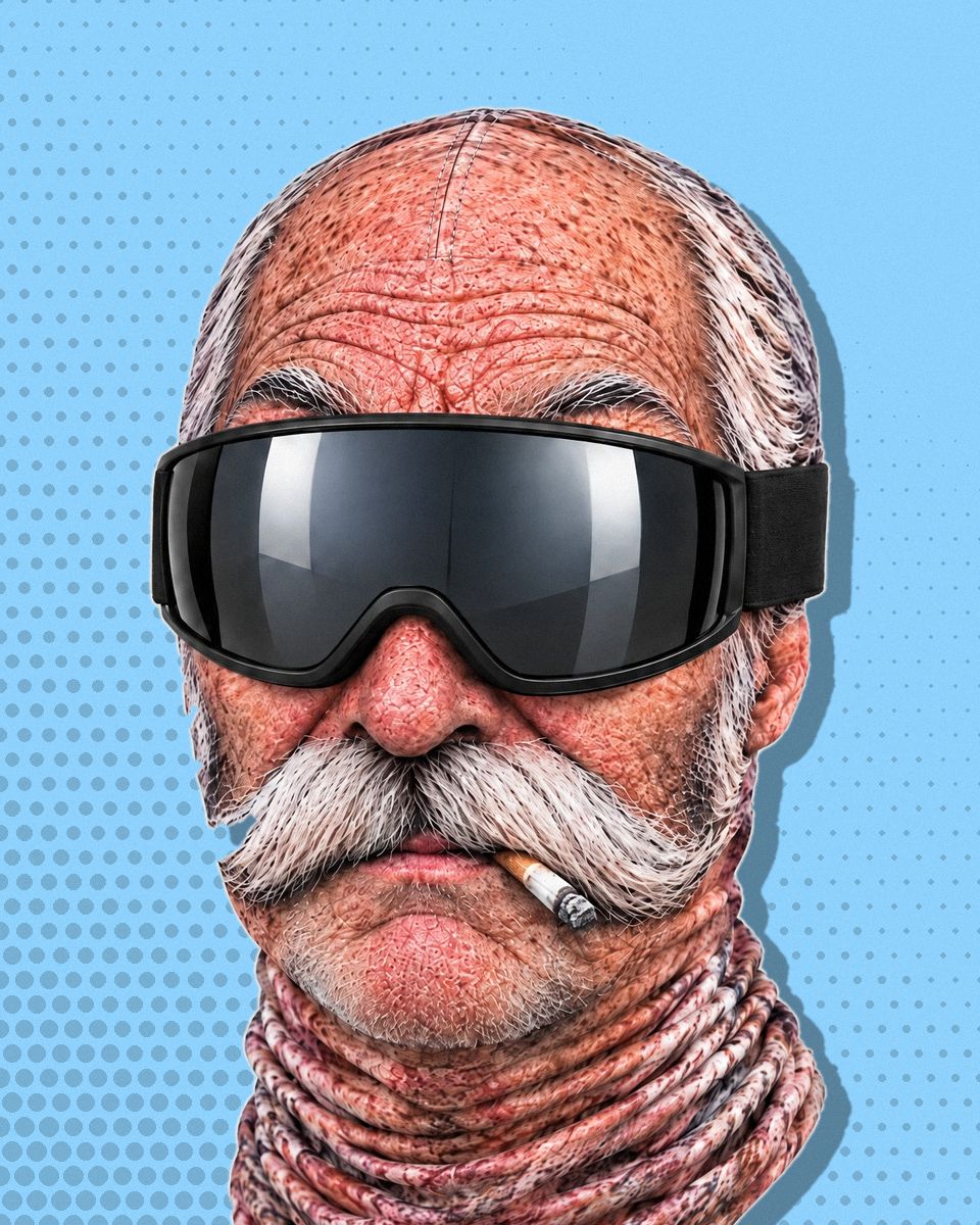 Skimaske «Opa Ruedi»: Glatze mit Haarkranz, weisser Walross-Schnauz und aufgedruckte Zigarette, unter einer schwarzen Skibrille